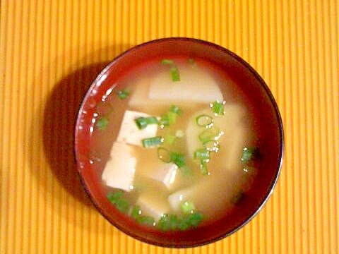 長芋と豆腐の味噌汁♪